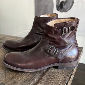 Men’s Frye tyler engineer back zip boot size 11 dark brown
